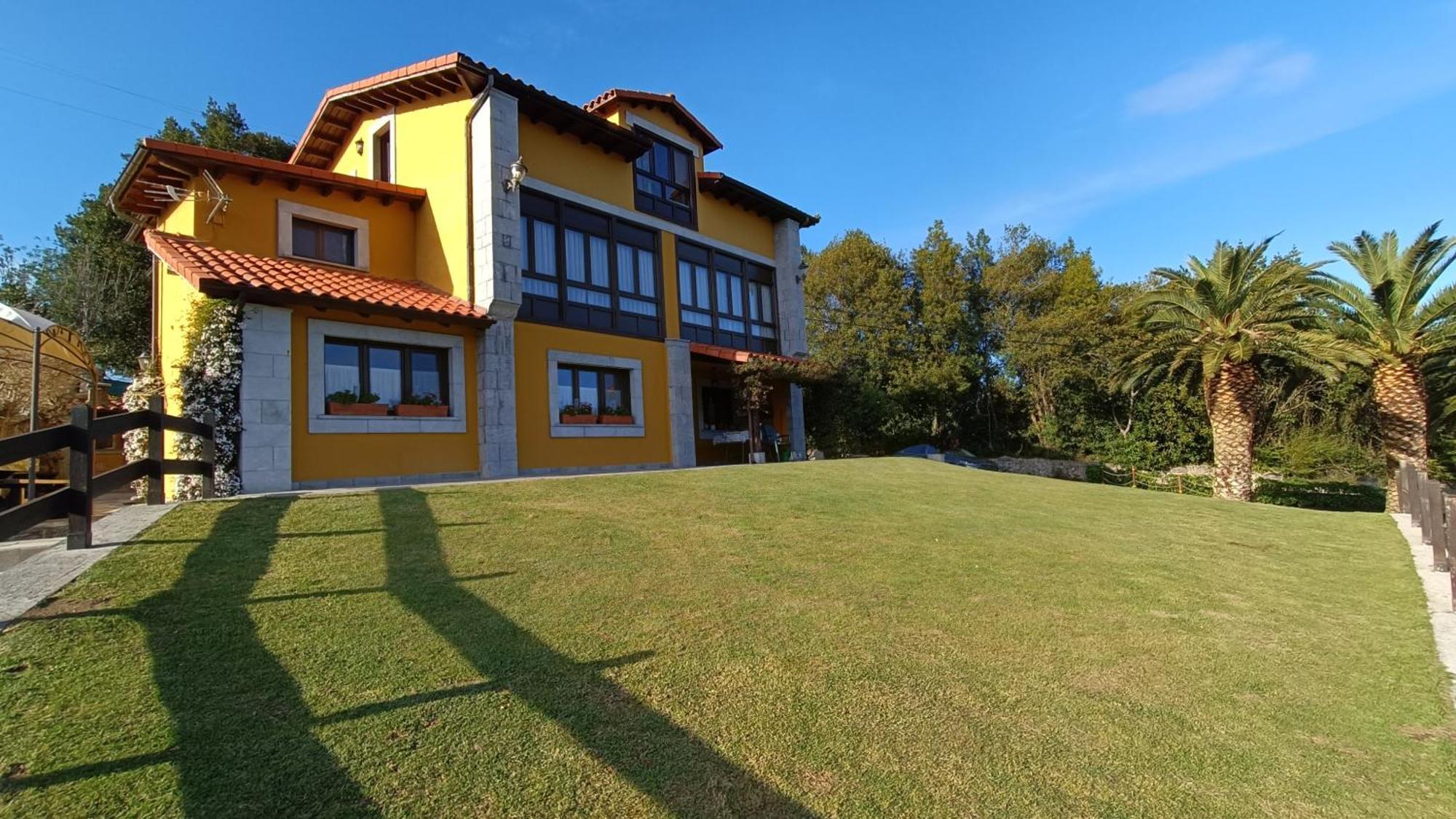 El Corral Del Acebo Guest House Nueva De Llanes Exterior foto